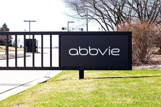 The 10 Best-Rated Dividend Aristocrats Right Now 8 An AbbVie sign outside of a building.