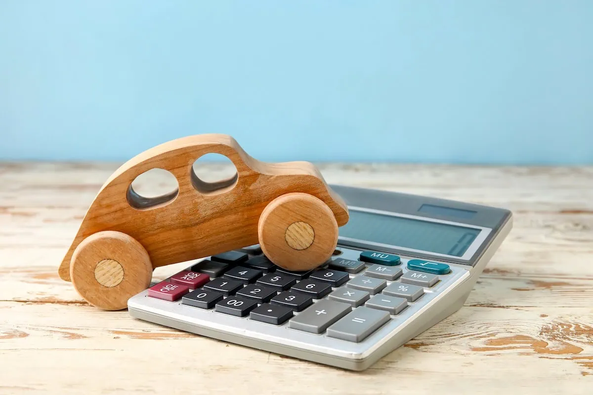Car Loan Interest Deduction: Do You Qualify? 5 car owner wood calculator financing