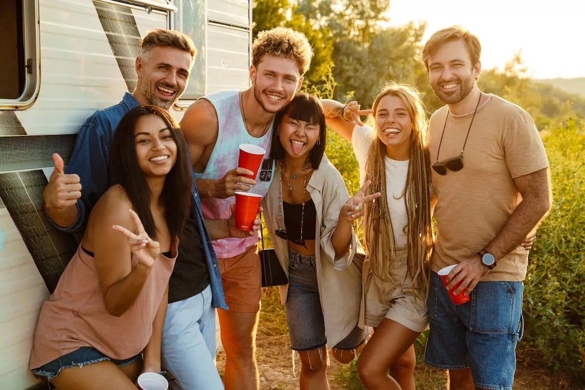 12 Differences in How Gen Z, Baby Boomers Invest for Retirement 3 gen z 401k retirement campers