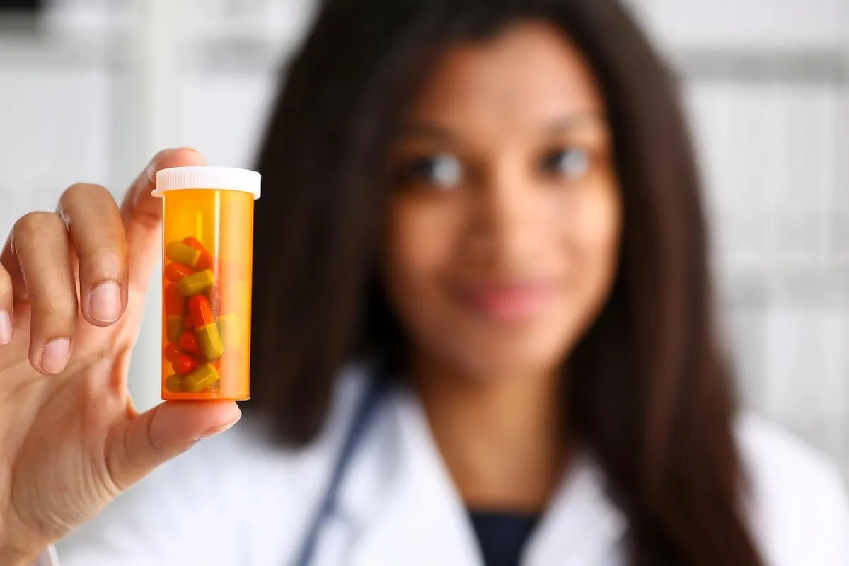 How Does Medicare Part D Work? 3 aarp discount prescription drugs meds pharmacist 1200