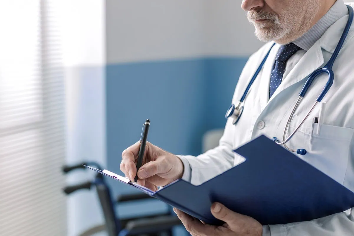 How Does Medigap Work? Our Guide to Medicare Supplemental Insurance 2 medigap doctor clipboard folder