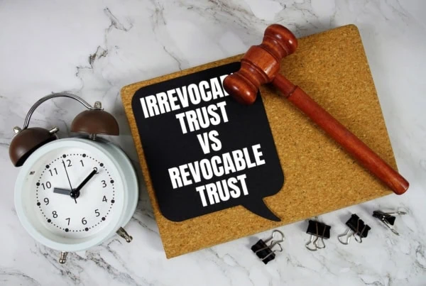 irrevvocable trust vs revocable trust estate planing