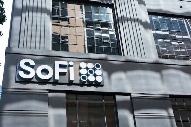 SoFi Technologies growth stocks