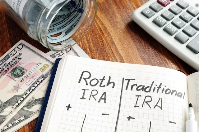 advantage disadvantage roth traditional ira 640
