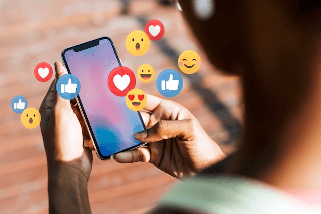 best side hustles teens social media manager phone emojis