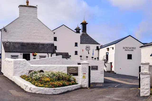 how to invest in whiskey bowmore distillery