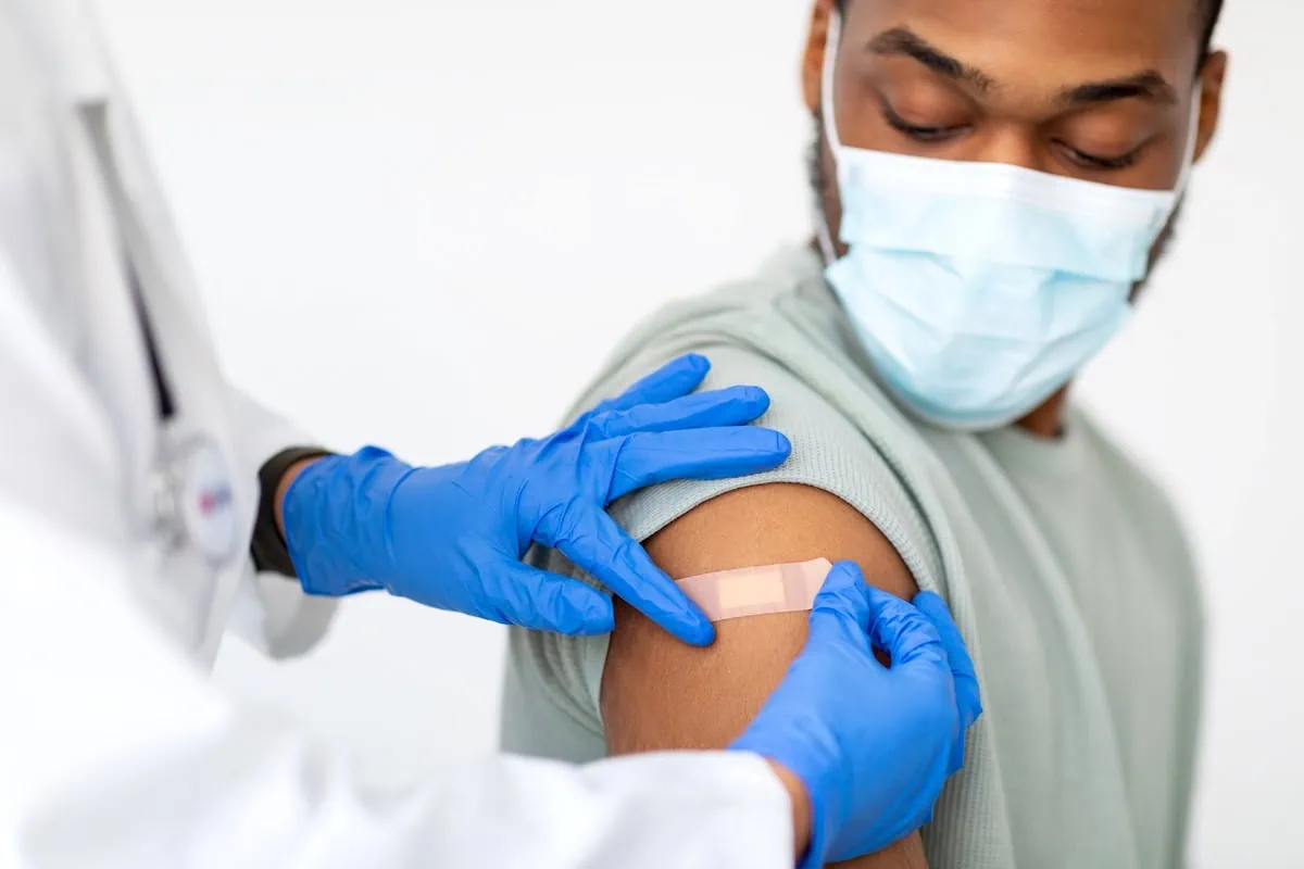 How Does Medicare Part B Work? 2 medicare vaccination vaccine flu medical 1200