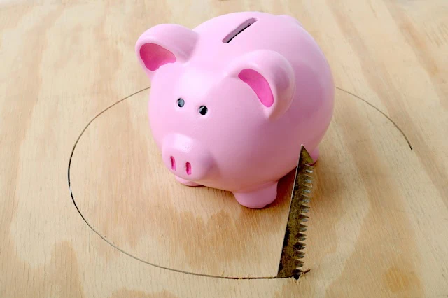 piggy bank saw mistake 640