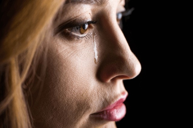 sad woman crying