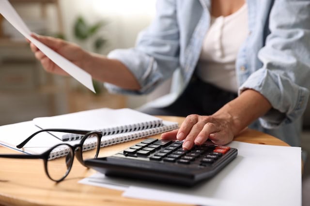 Our Guide to the New Senior Tax Deduction 4 senior calculator income tax deduction 640