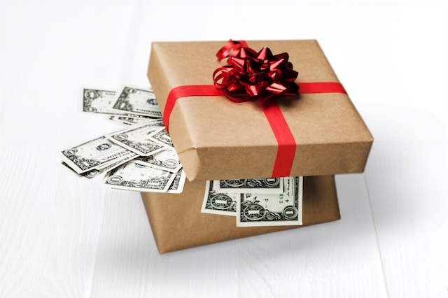 sign up bonus gift box cash