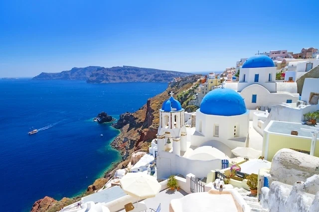 splurging on travel santorini greece