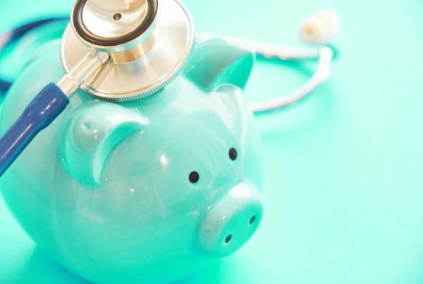 what's the difference between an HSA and HRA